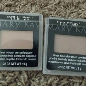 Mary Kay mineral pressed powder